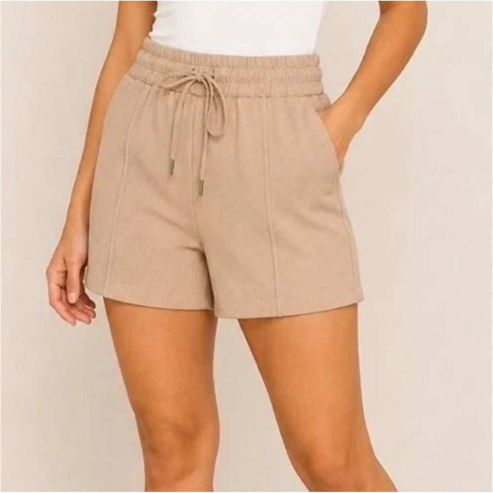 BCBG Womens Knit Shorts Tan Elastic Drawstring Pockets Ribbed •L• NWT Athleisure